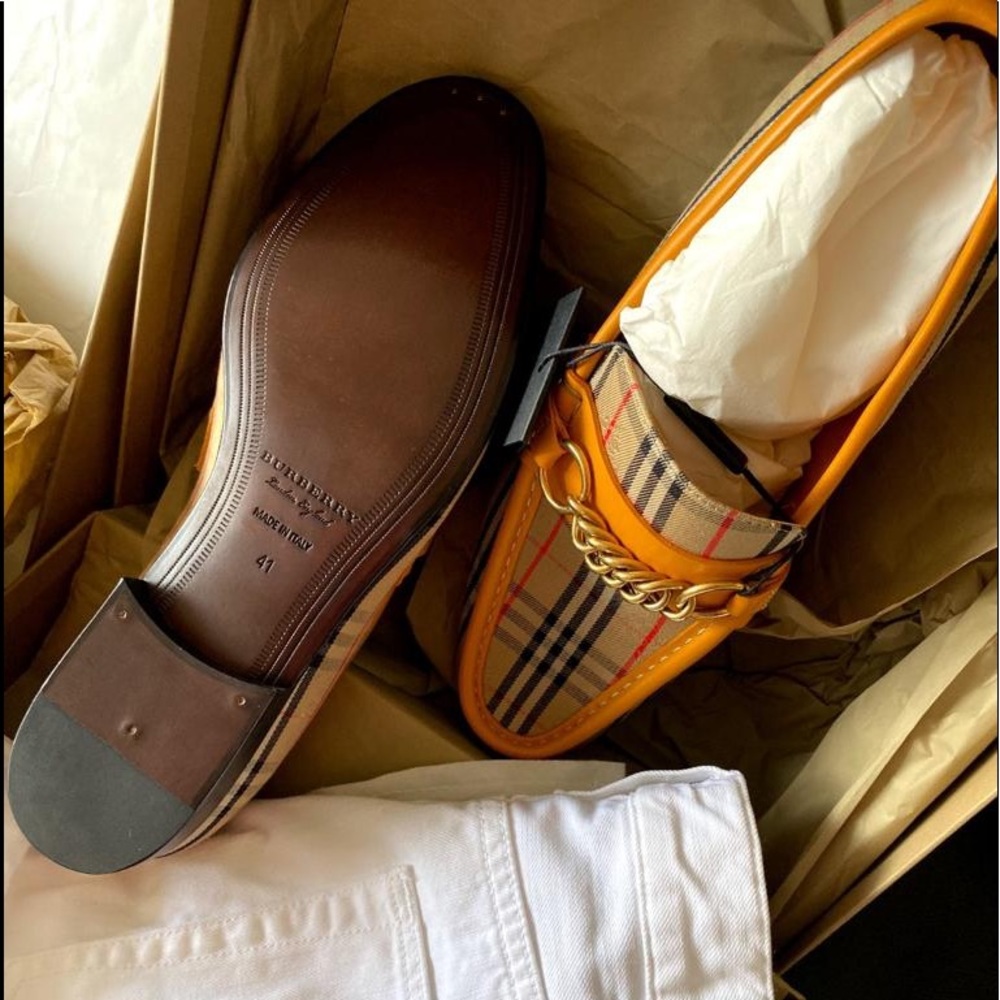 Burberry Dress Shoes - Picture 4 of 8